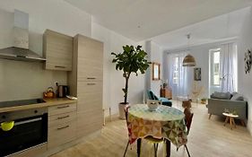 Elegant Apt In The Heart Of Marseille